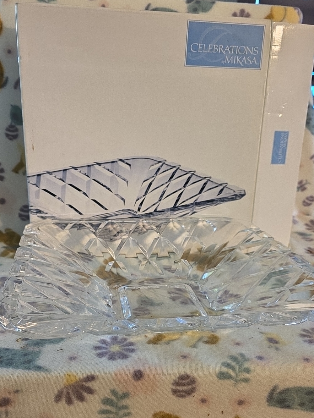Mikasa Clear Cut-Glass Vanity Tray - Faceted Design